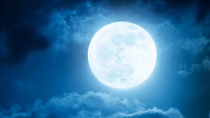 Osserviamo la Blue Moon!